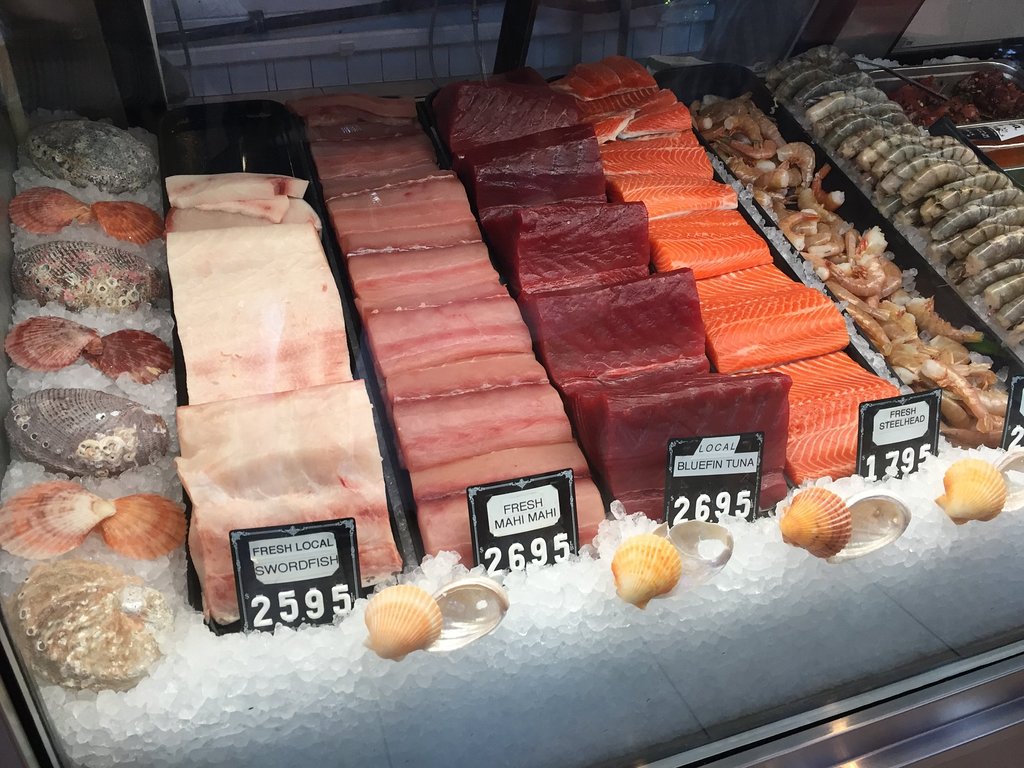 Blue Water Seafood and Grill Fish Salmon Tuna Shrimp Clams Prawn