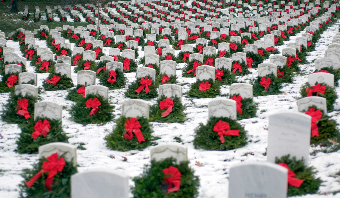 Wreaths Across America Holiday Giving Support Military Programs Benefits